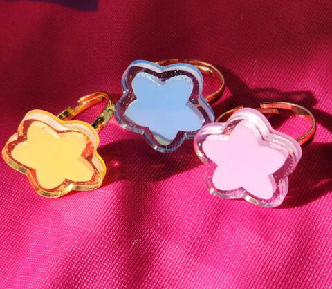 adjustable star rings (original art, hand assembled)
